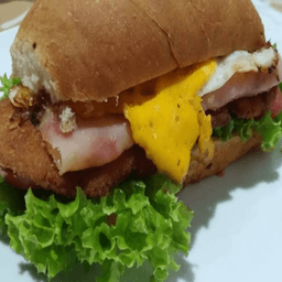 Milanesa Al pan La Migueria